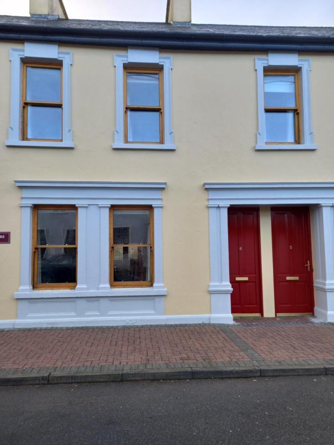 Town Square Holiday Homes Lisdoonvarna Exterior foto
