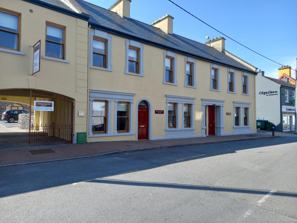 Town Square Holiday Homes Lisdoonvarna Exterior foto
