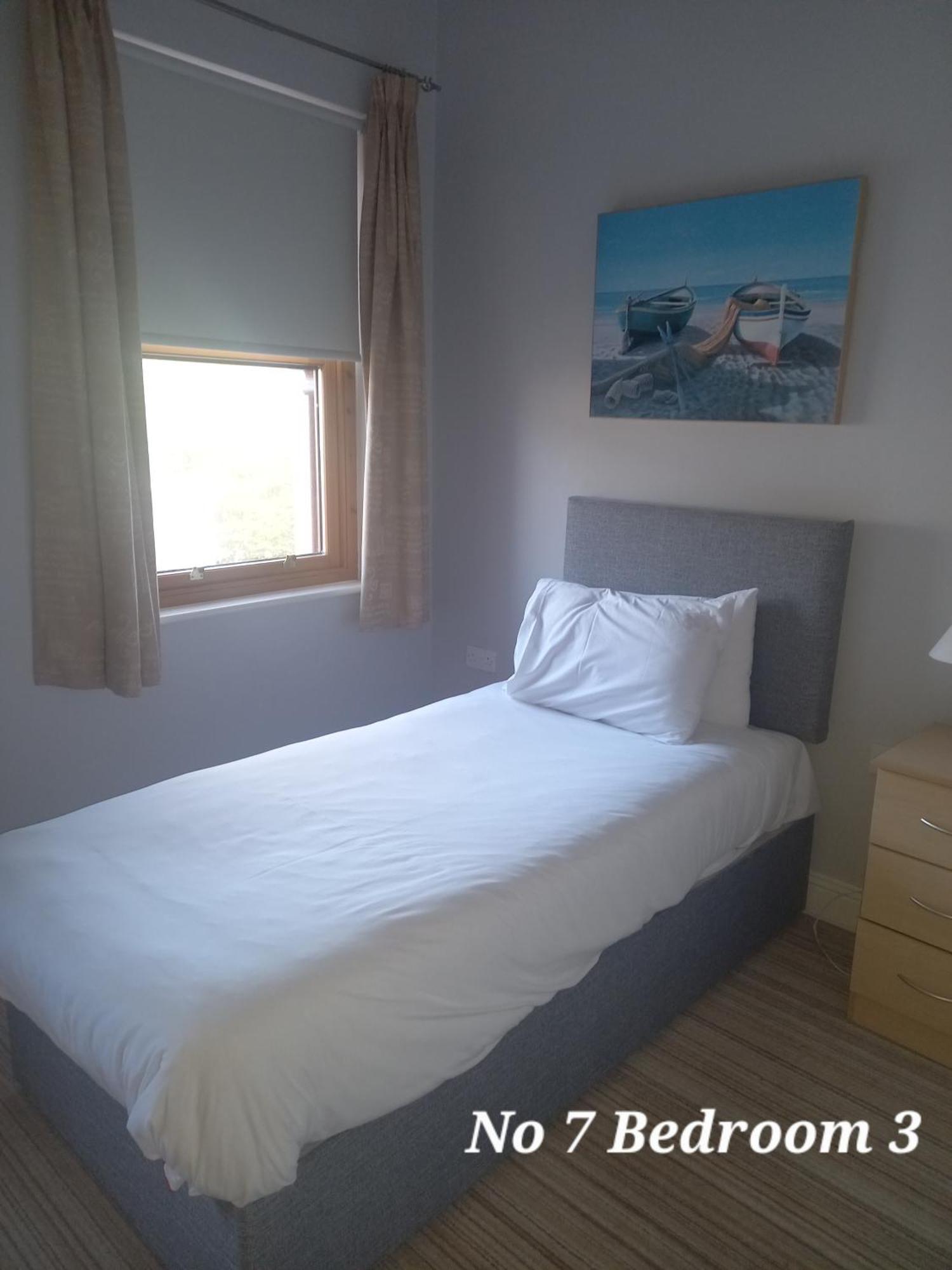 Town Square Holiday Homes Lisdoonvarna Exterior foto