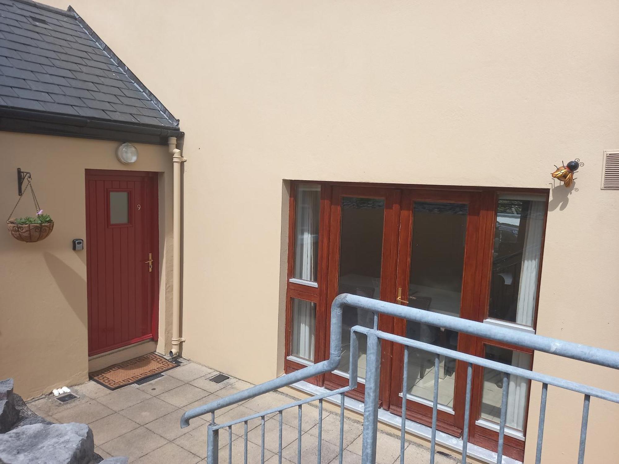 Town Square Holiday Homes Lisdoonvarna Exterior foto